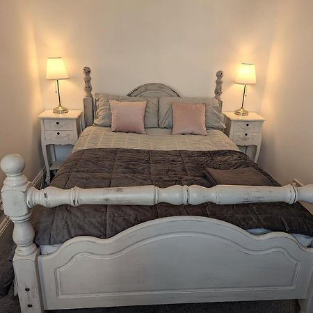 Cosy Bee And Apartment Bournemouth Buitenkant foto