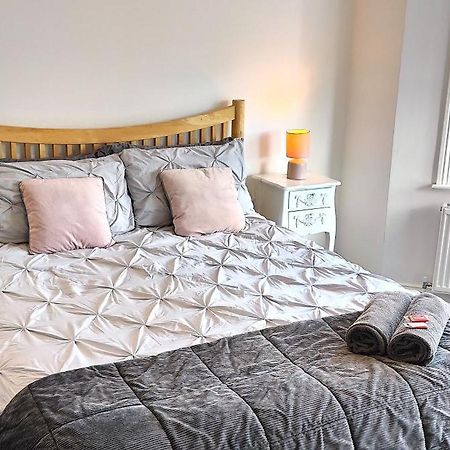 Cosy Bee And Apartment Bournemouth Buitenkant foto